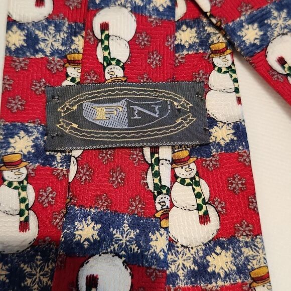 FN Christmas Snowman Tie - Picture 4 of 5